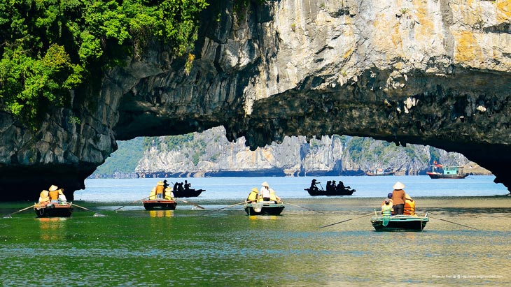 Ha Long Bay 2D1N Full Package With Dragon Bay 4* Cruise & Transfers By Bus/Limousine