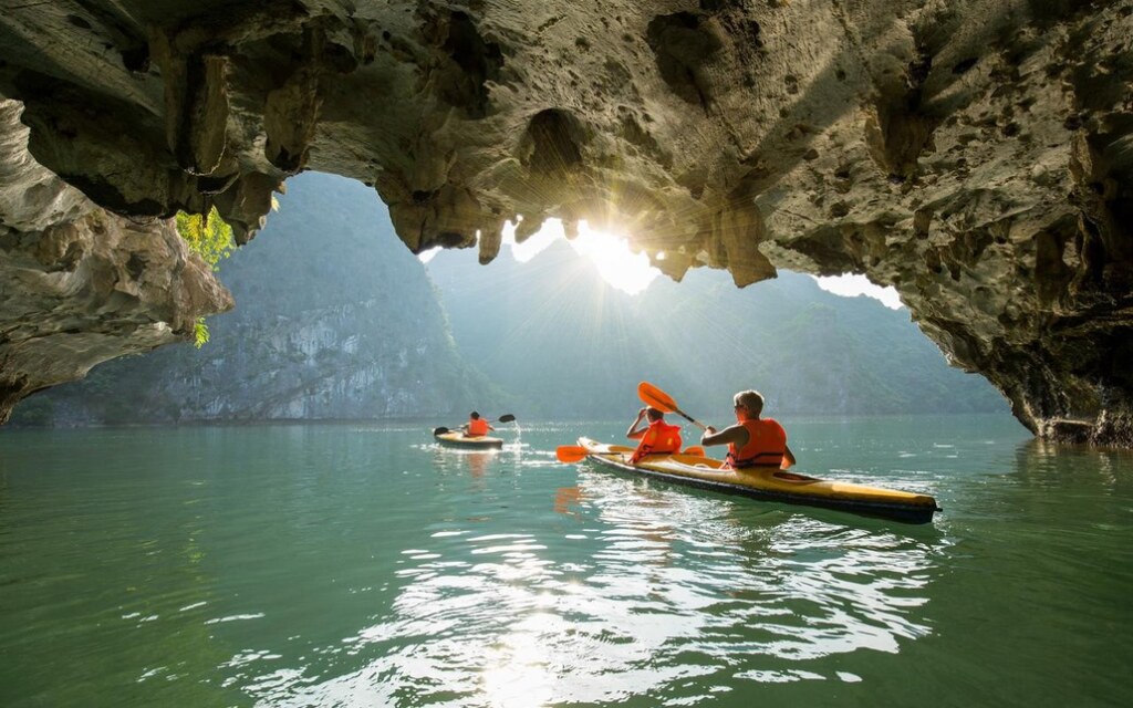 Halong Bay Full Day Trip With Heritage Luxury Cruise