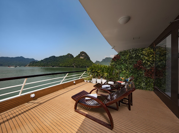 Ha Long Bay 2D1N Full Package With Scarlet Pearl 5* Cruise By Limousine