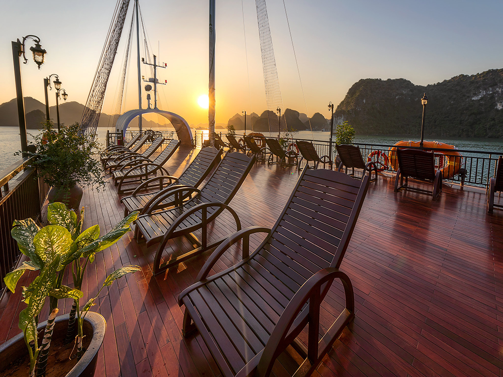 Ha Long Bay 2D1N Full Package With Sena 4* Cruise By Bus/ Limousine